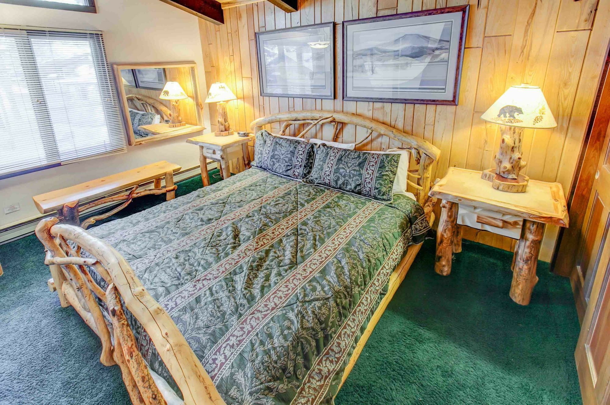 Chateau Sans Nom #13 - Four Bedroom * Mammoth Lakes
